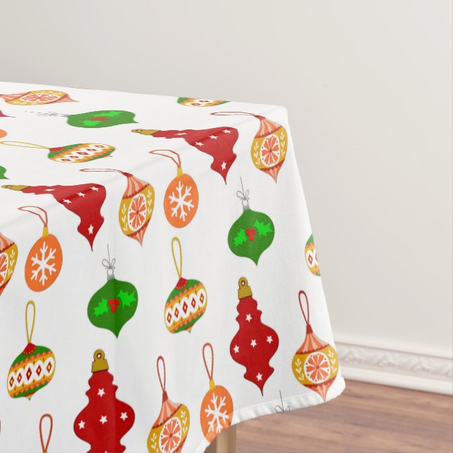 Nappe Motif d'ornement antique en rouge, vert et blanc (In Situ)