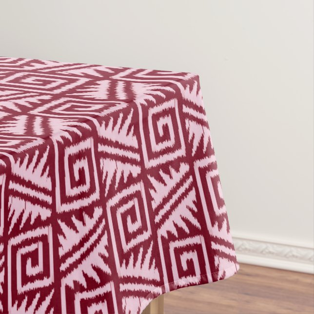 Nappe Motif Ikat Aztec - Bourgogne et rose (In Situ)