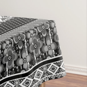 Nappe Motif noir et blanc avec dentelle et patchwork