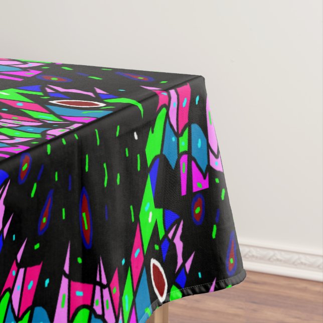 Nappe Noir avec décor maison motif vert et rose (In Situ)