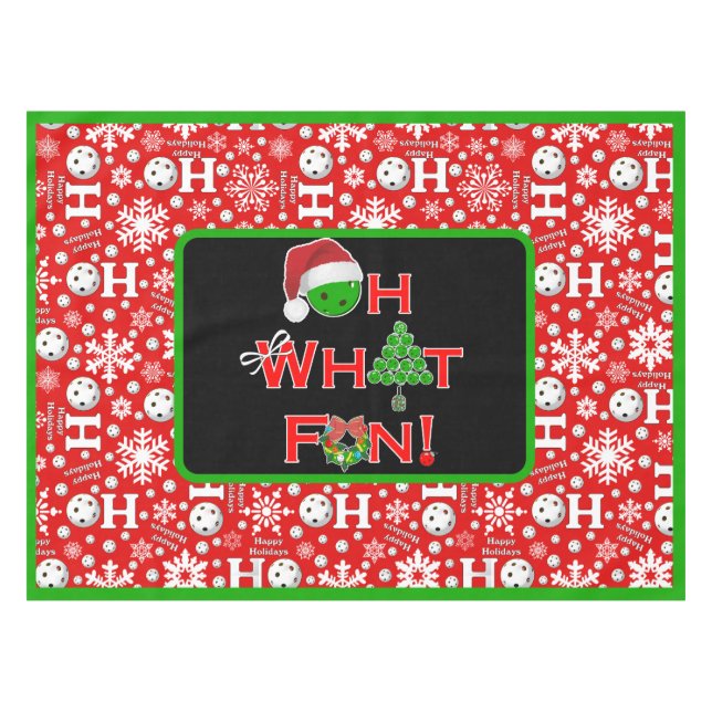 Nappe Oh What Fun Noël Pickleball Snowballs sur Rouge (Devant (Horizontal))