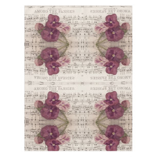 Nappe Parmi Les Pansies