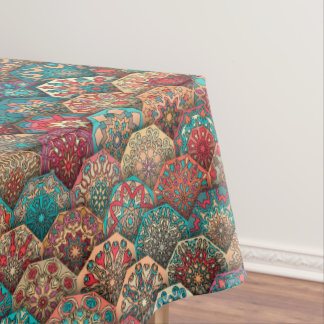 Nappe Patchwork vintage avec les éléments floraux de
