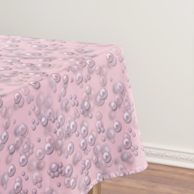 Nappe Placers de perles blanches roses sur velours rose (In Situ)