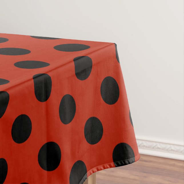 Nappe pois noirs en rouge (In Situ)