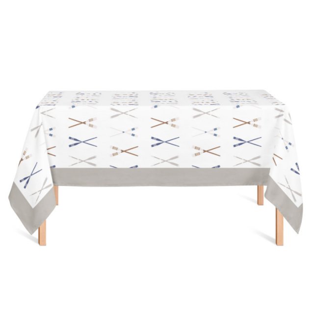 Nappe Rames de bateaux à profusion Rame nautique Pagaies (Boat Oars Nautical tablecloth, criss cross boat oars with marine stripes and taupe border)