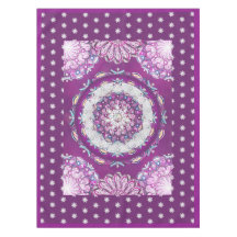 Rosace rouge cardinale et flocon de neige