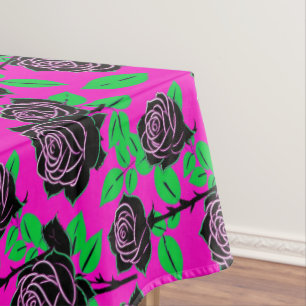 Nappe Roses noires brillantes sur fond rose chaud