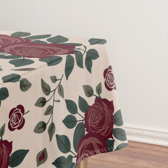 Nappe Roses rouges foncés avec des feuilles vertes (In Situ)