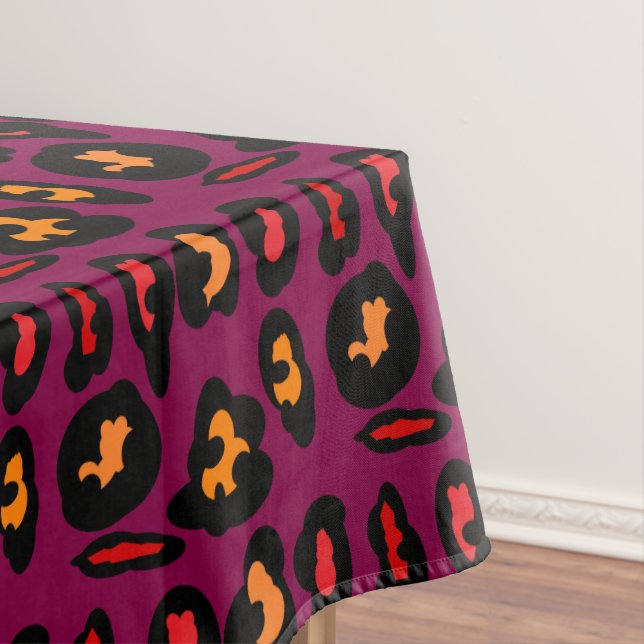 Nappe rouge pêche dans les motifs à la frontière noire s (In Situ)