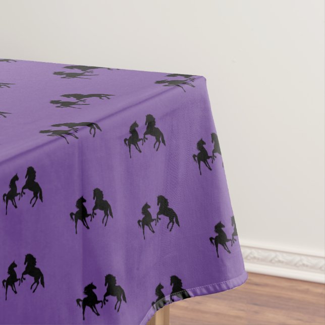 Nappe violette avec Chevaux - Choisir la couleur (In Situ)