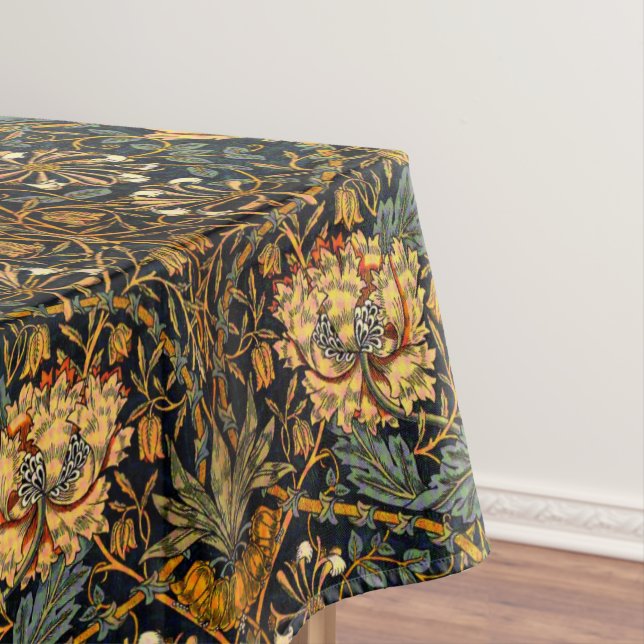 Nappe William Morris Antique Honeysuckle Motif Floral (In Situ)