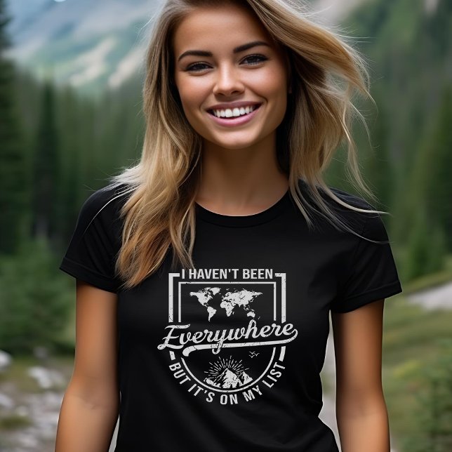 Nature Lovers-Hiking Adventure T-Shirt (Créateur téléchargé)