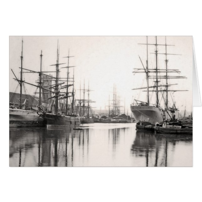 Navires dans le port (Devant horizontal)