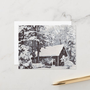 Neige d'hiver sur la carte postale de la ferme