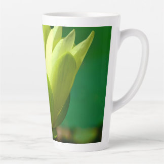 Nénuphar jaune Latte Mug