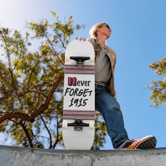 Never Forget 1915 Skateboard (Extérieur 1)