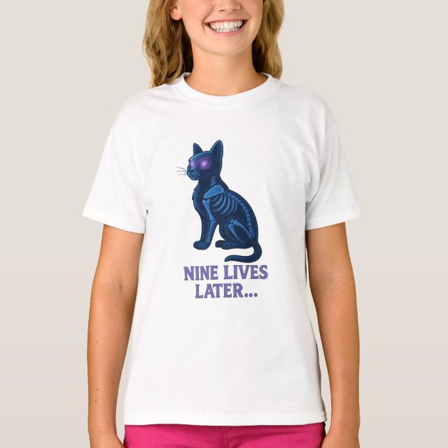Nine Lives Later – Funny Cat T-Shirt (Devant)