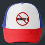No Regrets Signe Casquette de typographie<br><div class="desc">Chapeau de camionneur moderne avec typographie simple,  "aucun regret". Des articles similaires sont disponibles.</div>