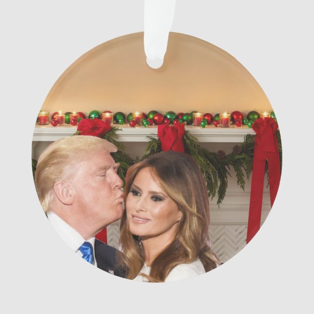 Noël Trump : Donald et Melania (devant)