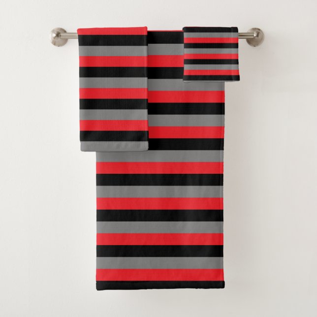 Noir, gris de charbon de bois et rayures de rouge (En situation)