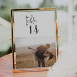 Noir moderne blanc 5x7" Numéros de tableau photo<br><div class="desc">Ces numéros de table photo de 5 x 7 pouces, en noir et blanc, chic et moderne, sont parfaits pour un mariage simple. Le design boho minimaliste présente une typographie bohème rustique unique et élégante dans un noir et blanc épuré minimal. La carte s'imprime à l'avant et à l'arrière (double...</div>