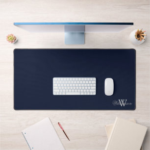 Nom de famille gris sur monogramme gris pâle sur f