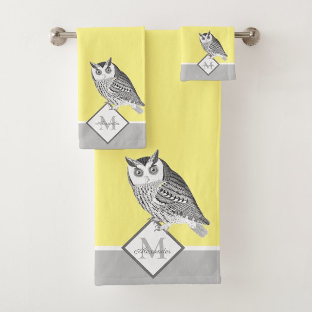 Nom de la Chouette bleue gris et jaune (En situation)