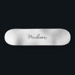 Nom de script personnalisé Cute Girly Skateboard<br><div class="desc">Personnalisez facilement ce Skateboard coloré sur Modern Cute SILVER GRAY design abstrait avec votre nom personnalisé dans une police de calligraphie élégante. Ajoutez votre nom,  choisissez la police,  changez la taille et la position,  ajoutez du clipart,  des photos et des formes.</div>