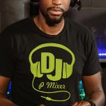 Nom DJ casque de téléphone chaux vert t-shirt grap<br><div class="desc">Tee DJ design design unique en couleur vert citron. Idéal pour un DJ ou serait DJ ou juste un cadeau amusant pour un fan de musique. Personnalisez avec le nom de votre choix. Exemple : DJ P Mixer. Design graphique original par Sarah Trett pour www.mylittleeden.com</div>
