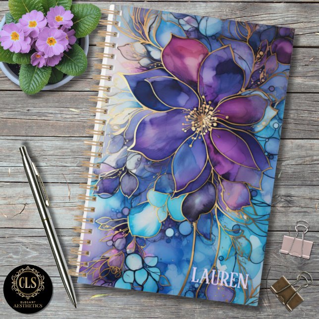 Nom épuré de floraux violets et bleus (Daily Planner Personalized Purple Blue Floral Gold)