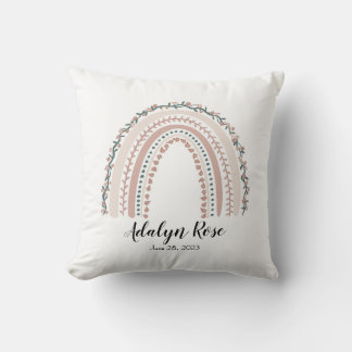 Nom et date personnalisés Boho Rainbow Coussin