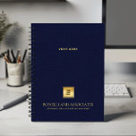 Nom et logo de la Marine Blue Leather Look Busines<br><div class="desc">Restez organisé et augmentez votre image professionnelle avec notre planificateur Spiral personnalisé, avec un design raffiné bleu marine en cuir qui allie sophistication et fonctionnalité. Un espace carré personnalisable sur la couverture vous permet d'afficher en évidence votre logo d'entreprise sur une texture dorée tandis que deux lignes supplémentaires de texte...</div>