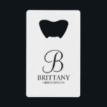 Nom et monogramme de la servante d'accueil personn<br><div class="desc">Elegant Black and White Personnalisé Bridesmaid Cadeaux avec monogramme personnalisé en noir élégant style de police script avec le nom et le titre de bridesmaid dans le style de police serif classique sur arrière - plan blanc. Parfait aussi pour femme de ménage d'honneur,  mère de la mariée et plus.</div>