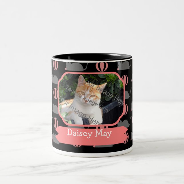 Nom femelle de chat de souris et tasses de café de (Centre)