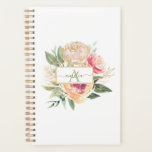 Nom monogramme de la fleur de pivoine<br><div class="desc">Conçu pour se coordonner avec notre collection Peony and Gold, ce planificateur monogramme personnalisable est doté de fleurs de pivoine rose et or luxuriantes avec feuillage vert et lettrage classique. Pour une personnalisation plus avancée de cette conception, cliquez sur le bouton "PERSONNALISER" ci-dessus. Veuillez noter que le papier doré est...</div>