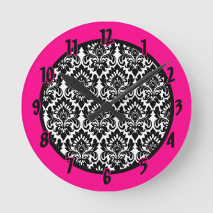 Nom personnalisé Horloge noire "Hot rose" Damask