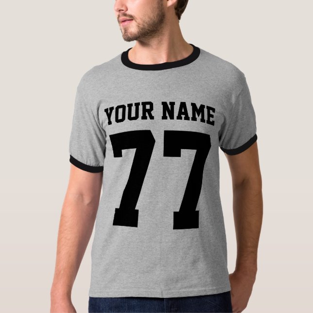 Nom personnalisé + Le nombre folâtre le T-shirt du (Devant)