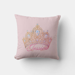 Nom personnalisé rose Coussin de la Couronne