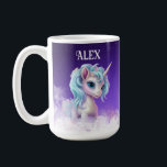 Nom personnalisé Unicorn mug<br><div class="desc">Nom personnalisé Unicorn mug. Unicorne mignonne sur un nuage - ajoutez votre nom personnalisé.Nom personnalisé Unicorn mug. Double face. Un cadeau parfait pour tous les amoureux de la licorne.</div>