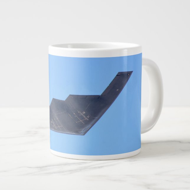 Northrop Grumman B-2 Spirit Giant Coffee Mug (Devant droit)