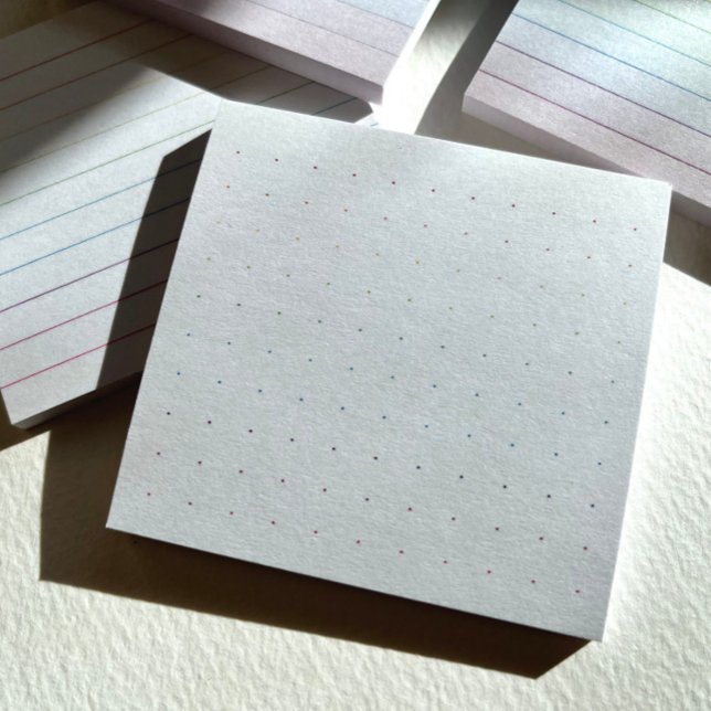 Notes post-it de la grille de points arc-en-ciel (RainbowRule dot grid notes from Joy Design.)