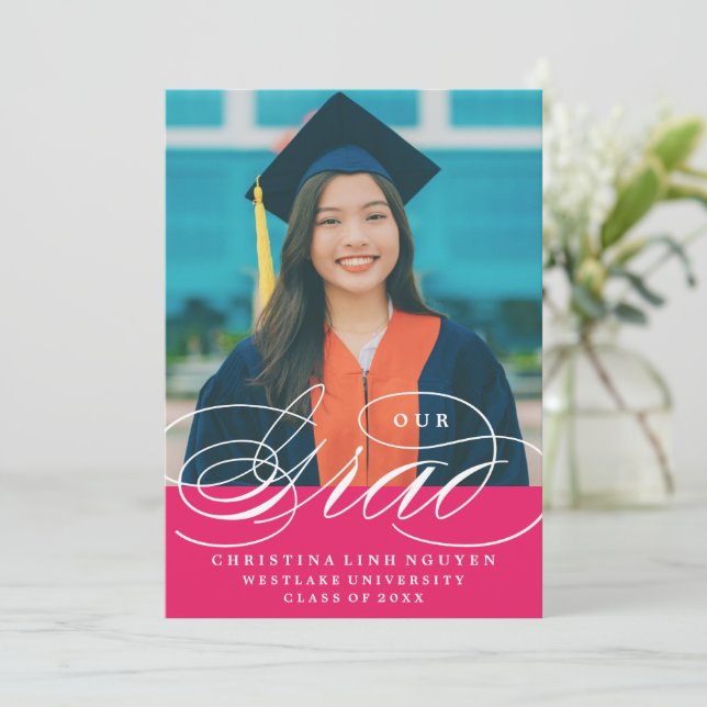 NOTRE ÉLÉGANT SCRIPT GRAD | CARTES D'INVITATION À  (Debout devant)