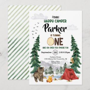 Notre petit campeur heureux a une invitation d'ann