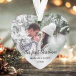 Notre premier Coeur photo en couple de Noël<br><div class="desc">Élégant Notre Premier Couple de Noël Photo Ornement Coeur</div>