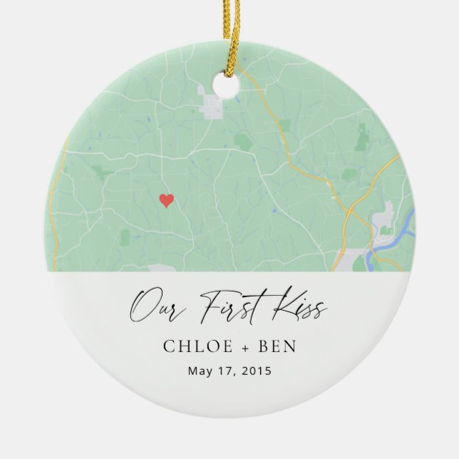 Notre premier Kiss Personnalisé Carte Ornement en  (Devant)