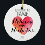 Notre premier Noël engagé ou ensemble ornement<br><div class="desc">Notre 1er Noël engagé ou ensemble ornement avec un coeur d'aquarelle mignon. Personnalisé avec vos noms dans une police de script typographique mignonne.</div>