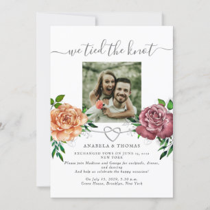 Nous avons noué le nœud Floral Invitation Photo