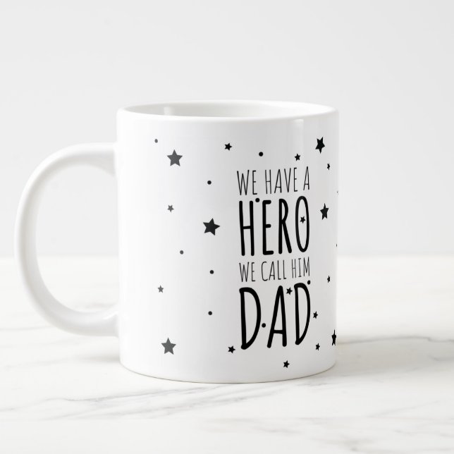 Nous avons un héros On l'appelle papa Coffee Mug (Gauche)