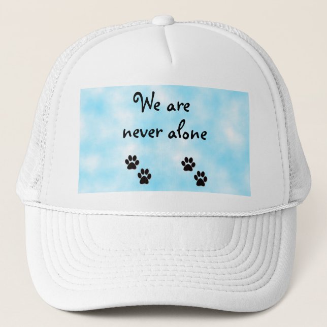 Nous ne sommes jamais seuls casquettes (Devant)